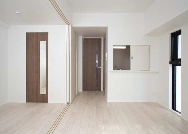 エンクレスト博多MATEの居間・リビング|使いやすいリビングです