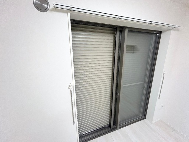 グラン ジャルダンの設備|窓シャッター