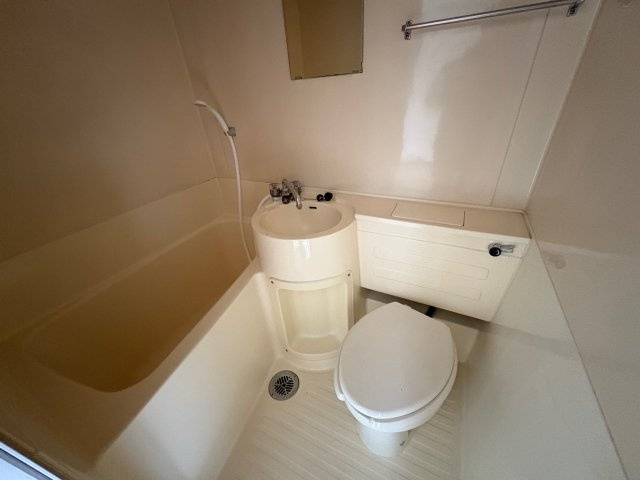 コンパクトで使いやすいお風呂です