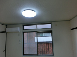 スタンダードな洋室です