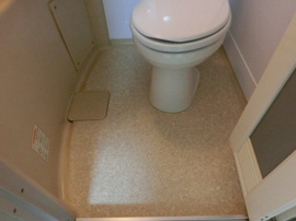 ゆったりとした空間のトイレです