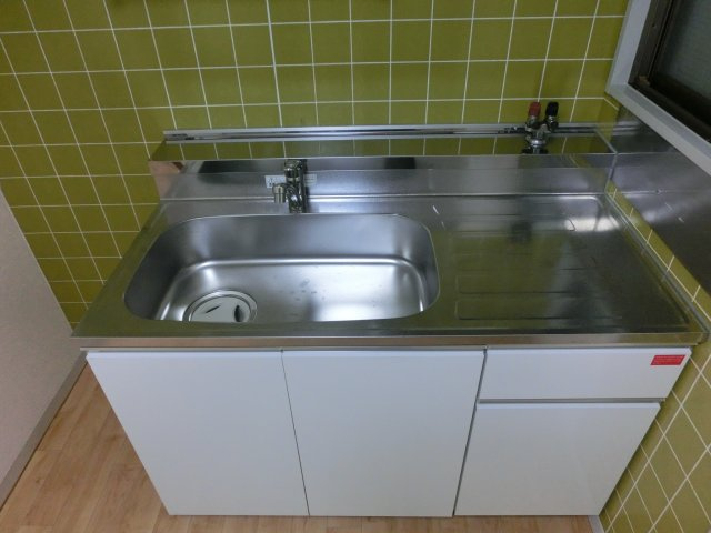 コンパクトなキッチンで掃除もラクラク