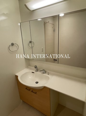 レクエルド広尾の洗面所