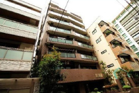 エバーグリーンパレス浅草の外観