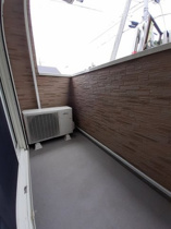 外からの目が気にならないバルコニーで洗濯物が干せます