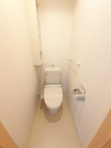 シンプルで使いやすいトイレです