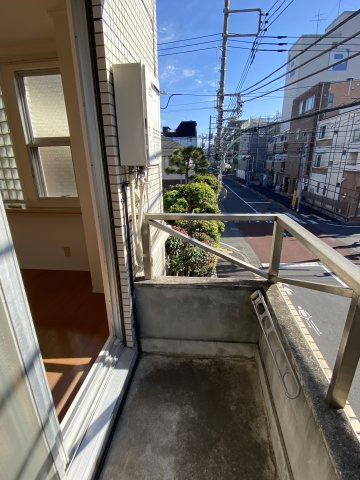 陽当たり良好なバルコニーです