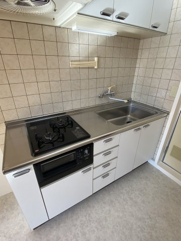 コンパクトなキッチンで掃除もラクラク