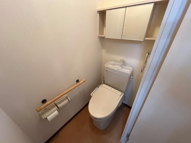 ピアリーⅡのトイレ|シャワー付きトイレ