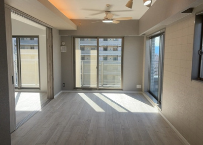 【居間・リビング】 | 小田急コアロード相模原Ⅱ | リビングの間取りの種類は大きくわけてリビングとダイニングが別になっているタイプ、リビングダイニング一体型です。どちらも一長一短ですので、家を選ぶ時はその両面をチェックして決めるようにしましょう。