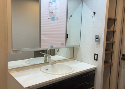 【独立洗面台】 | 小田急コアロード相模原Ⅱ | 洗面化粧台では顔を洗ったり、身だしなみを整えることが本来の使い方ですが、用途によっては洗面化粧台に求められる機能が違ってくるため、ご自身や家族のライフスタイルに合ったものを選ぶことをおすすめ致します。