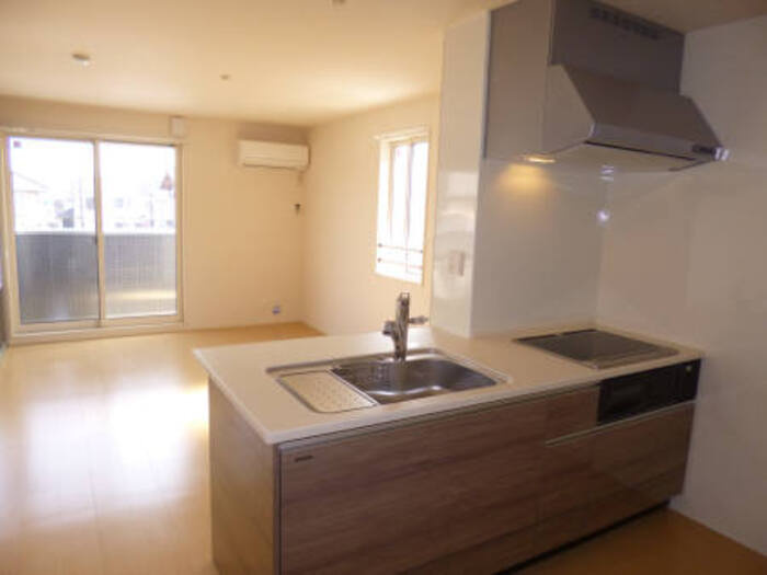 テラス東菅野の居間・リビング|他部屋参考写真