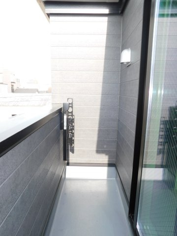 名古屋市西区児玉２丁目の新築一戸建のバルコニー|◇３階バルコニー◇　　洋室から利用可能なバルコニー　陽当たり良好です！　