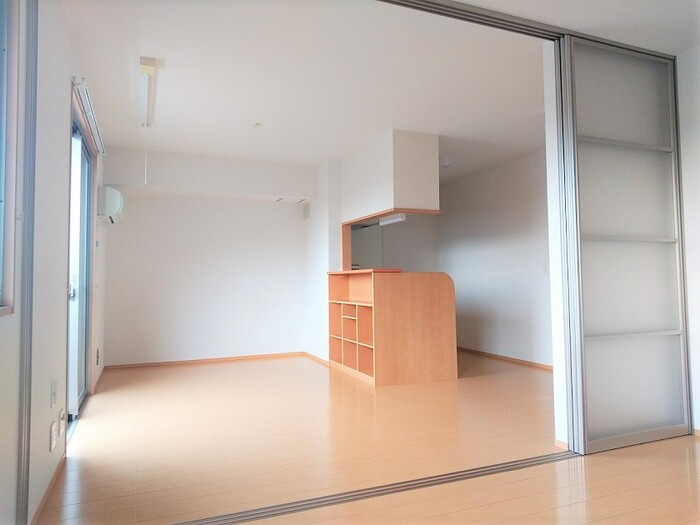 サンハイム己斐中Ⅱの居間・リビング