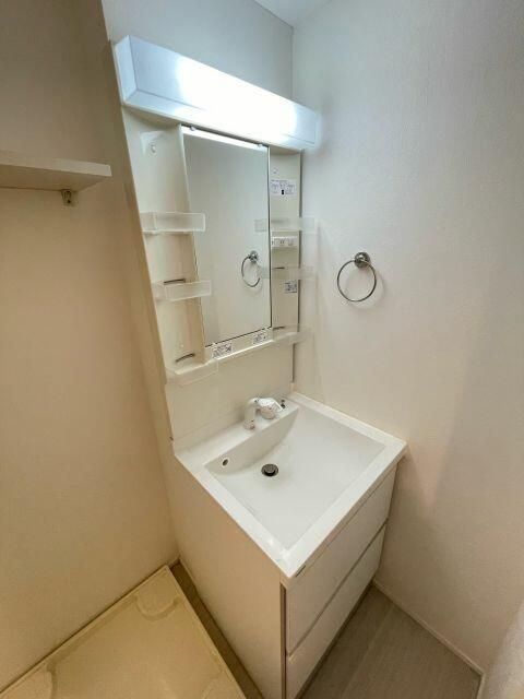 アレグリアの独立洗面台