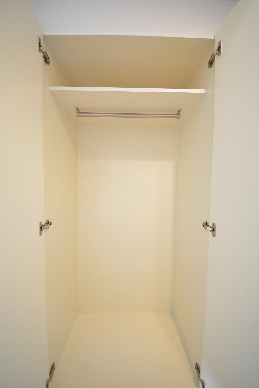 メゾン・ド・ヴィレ大阪城公園前の収納|メゾン・ド・ヴィレ大阪城公園前　物入