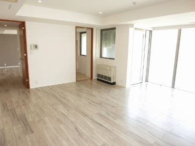 港区赤坂６丁目の賃貸マンションの居間・リビング|旧レイアウト・リノベーション前参照