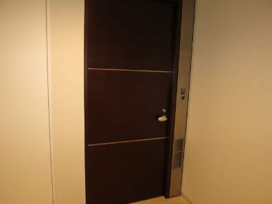 港区赤坂６丁目の賃貸マンションの玄関|旧レイアウト・リノベーション前参照