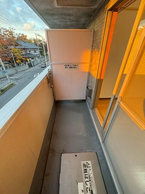 【バルコニー】