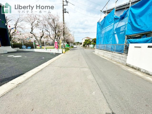 ひたちなか市平磯遠原町第2　新築戸建　1号棟の前面道路含む現地写真