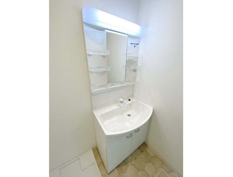 アーバンパーク大和田の独立洗面台