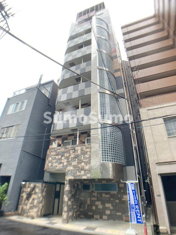 メゾニティ・クイーン阿波座の外観