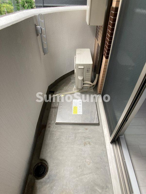 メゾニティ・クイーン阿波座のバルコニー