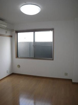 広々とした洋室です