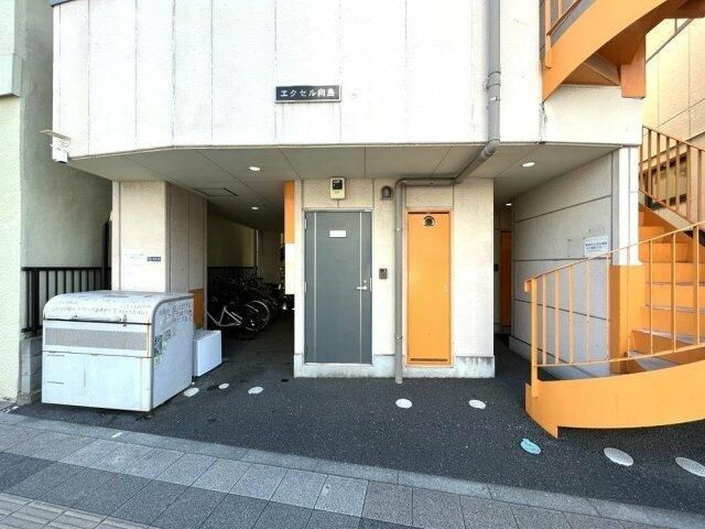 エクセル向島のエントランス