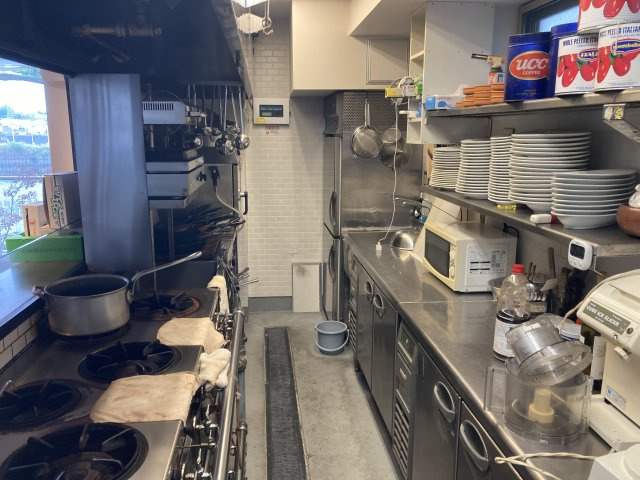 【キッチン】 | 綱島駅徒歩4分 FinS tower 櫻 2階 27.44坪 イタリアン居抜き