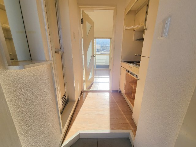 シティパレス生駒東松ヶ丘P-2の内装