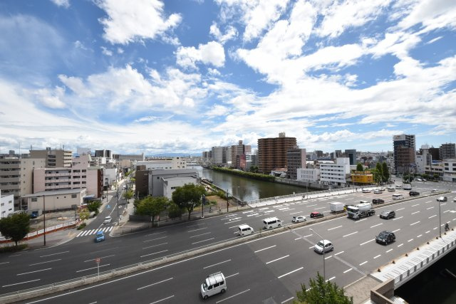 エステムプラザ難波ＷＥＳＴリバークロス