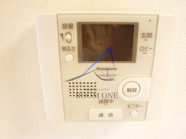 クレッセントコートのセキュリティ|モニター付インターホンです。