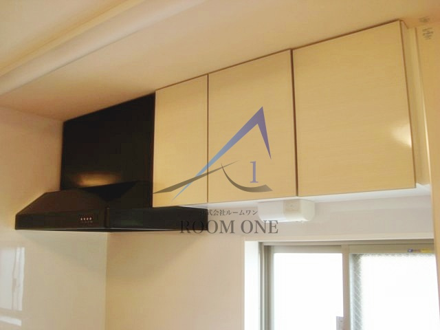 クレッセントコート