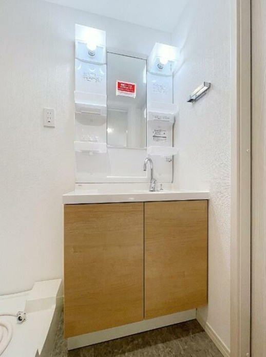 のアパートの洗面所