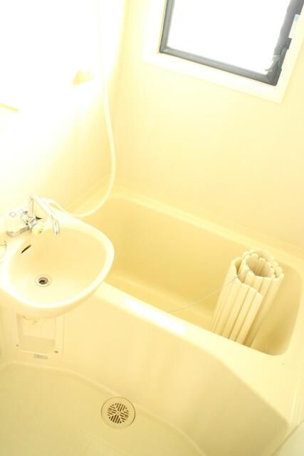 オークヒルズ原の浴室