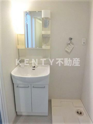 【洗面所】 | ｅ－ＰＬＡＮＥＴＳ | 明るい洗面所です