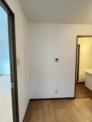 【玄関】 | ファインＣ | イメージ201号室の写真（反転あり）