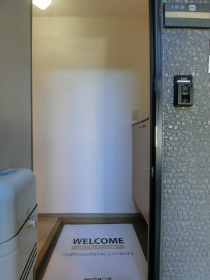 【玄関】 | リバーポートレイ | イメージ103号室の写真