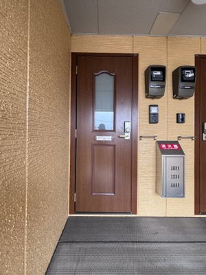 【玄関】 | ラ・ピオーネ