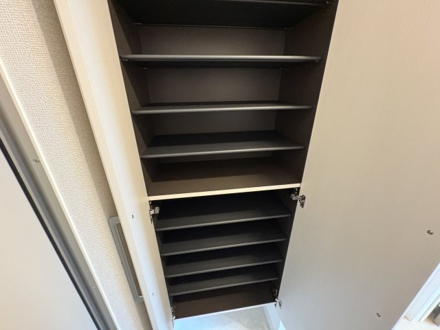 ヒカルサ神戸王塚台Ⅰの収納