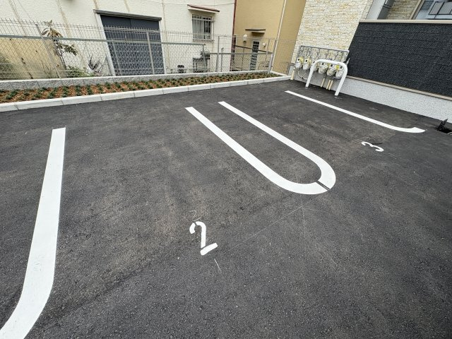ヒカルサ神戸王塚台Ⅰの駐車場