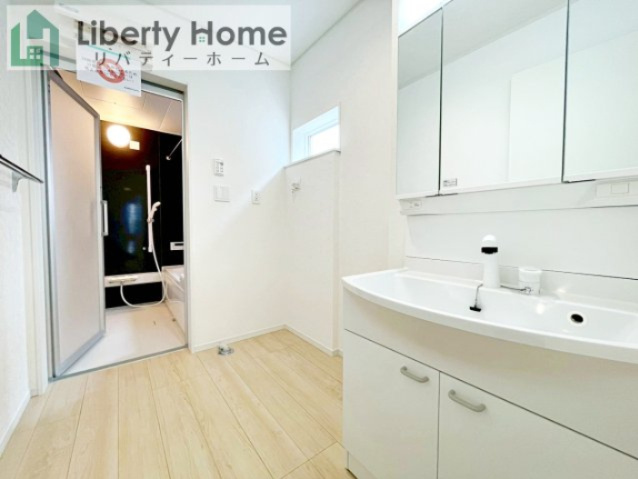 ひたちなか市平磯遠原町第2　新築戸建　2号棟の内観：施工例|(2号棟)同仕様・同形状写真