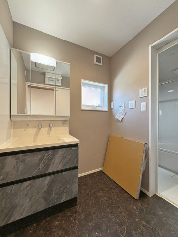 テイラーハウス利府町加瀬字十三本塚の洗面所