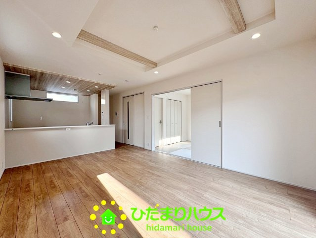 久喜市栗原１丁目　新築一戸建ての居間・リビング