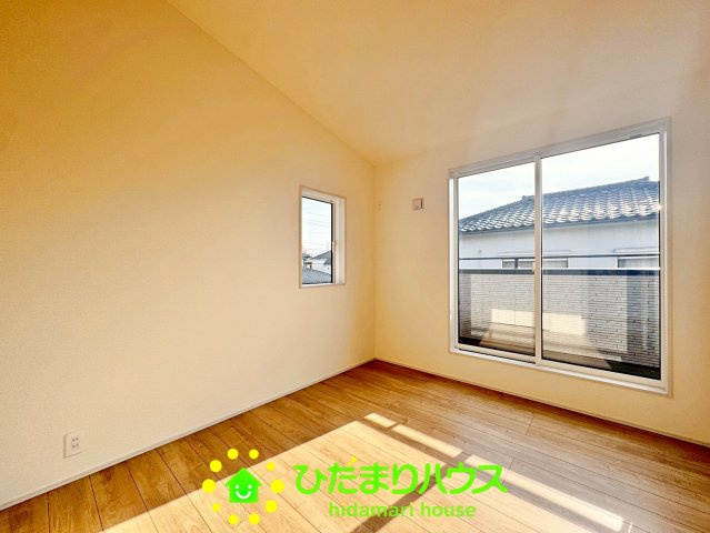 久喜市栗原１丁目　新築一戸建ての洋室