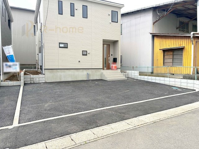常総市水海道天満町第3　新築戸建て　1号棟の駐車場|カースペースは2台お停めいただけます♪