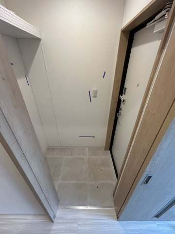 モノトーン神崎川の玄関