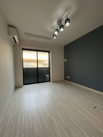 モノトーン神崎川の子供部屋