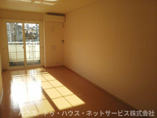 アルブル・ヴィラージュⅡの居間・リビング